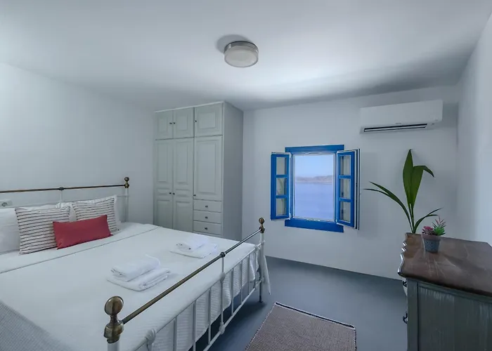 Villa Sinefo Imerovigli (Santorini)